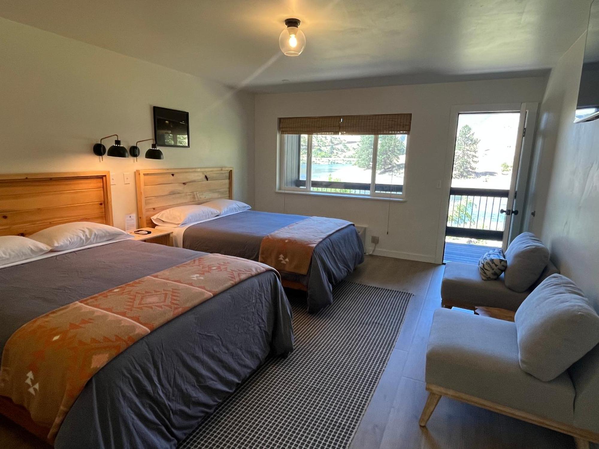 Steelhead Lodge Lucile Bagian luar foto